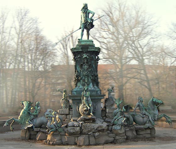 Neptunbrunnen, derzeit im Stadtpark von Nürnberg, Kopie