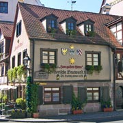 vermutlich ältestes Bratwustlokal der Welt - seit 1419 - Zum guldenen Stern in Nürnberg in der
