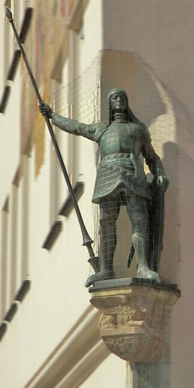 Ritter als Hausfigur am Hauptmarkt Nürnberg