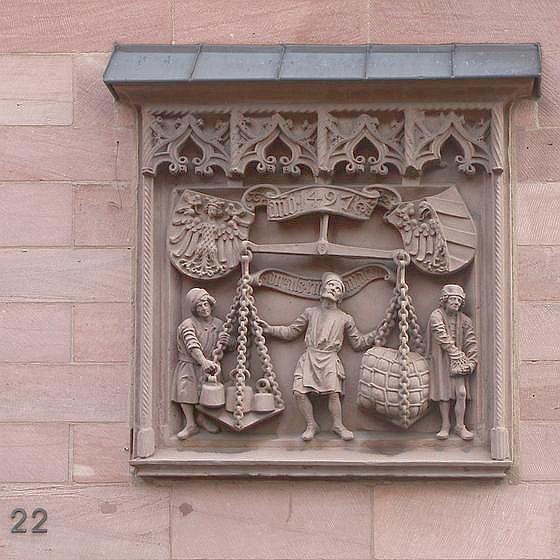 Sandstein-Relief für das Gebäude der Nürnberger Waage 1491 geschaffen von Adam Kraft