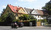 Ziegelsteinstrasse 52-58, die wohl nach Ziegelstein führt. Aber wo liegt der Nürnberger Ziegelstein wirklich?