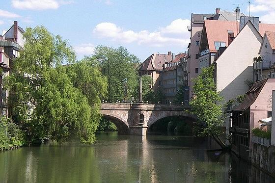 Pegnitzinsel mit Trödelmarkt in Nürnberg - ein wahres Kleinod